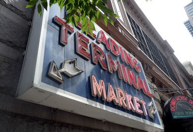 the reading terminal market sign